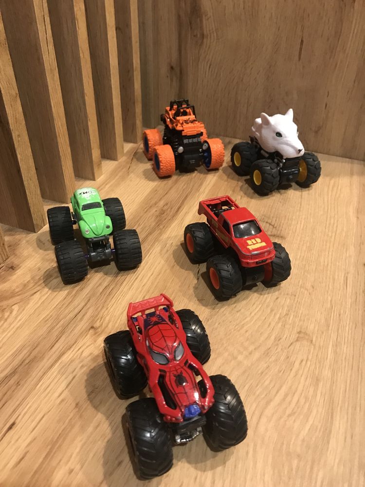 Машинки для хлопчик