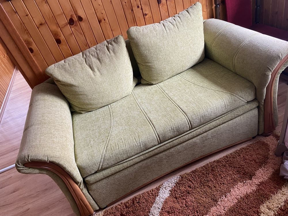 Sofa z funkcja spania. Stan idealny.