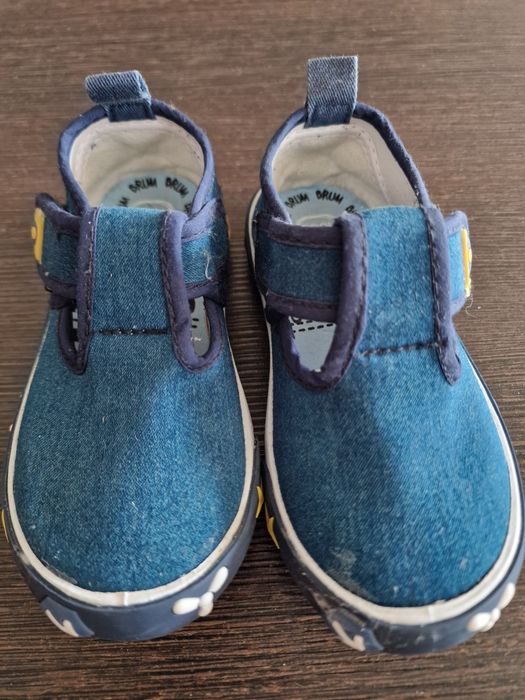 Buty, kapcie dziecięce Cool Club rozm 25