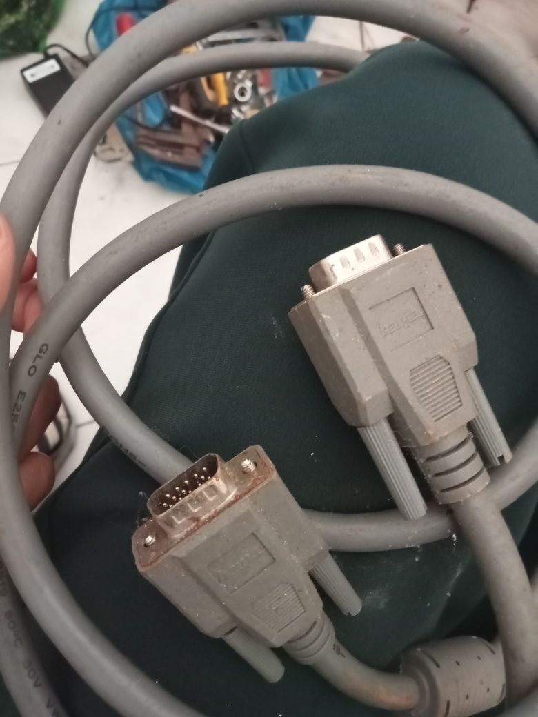 Cabo VGA novo funciona
