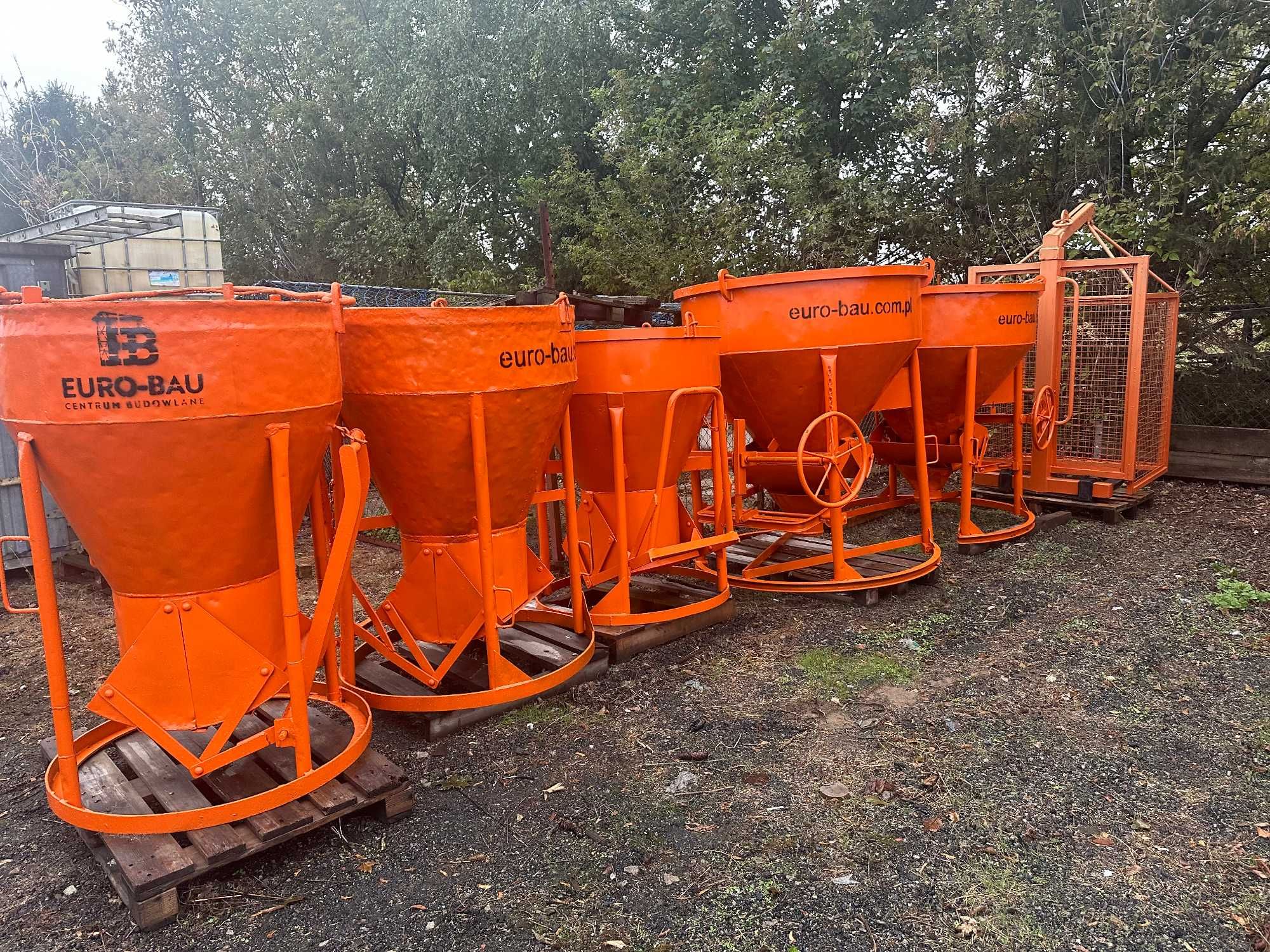 Pojemnik Zbiornik dźwigowy EICHINGER 1011H 750L do betonu niemiecki N2