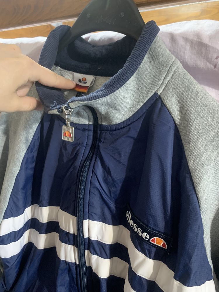 Кофта Ellesse на замку