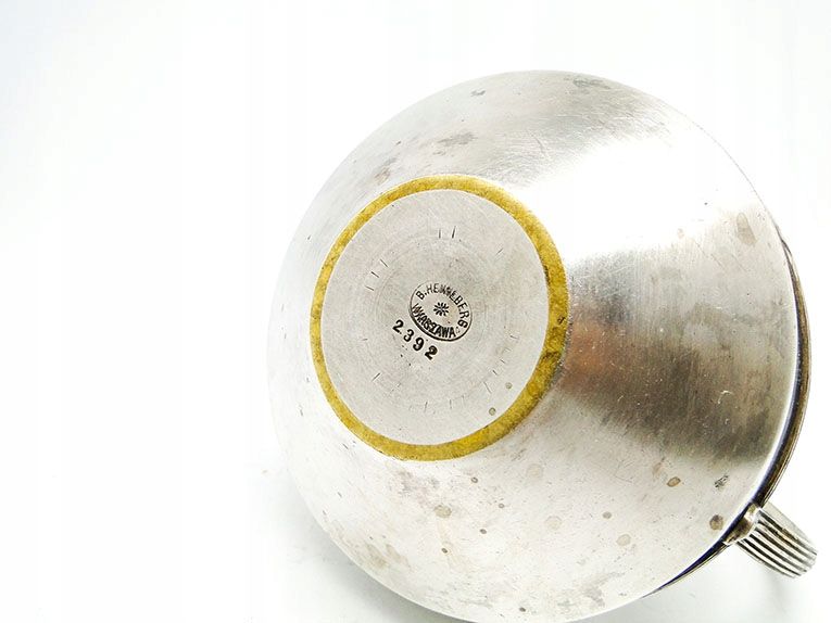 AM1 Br. Henneberg - cukiernica