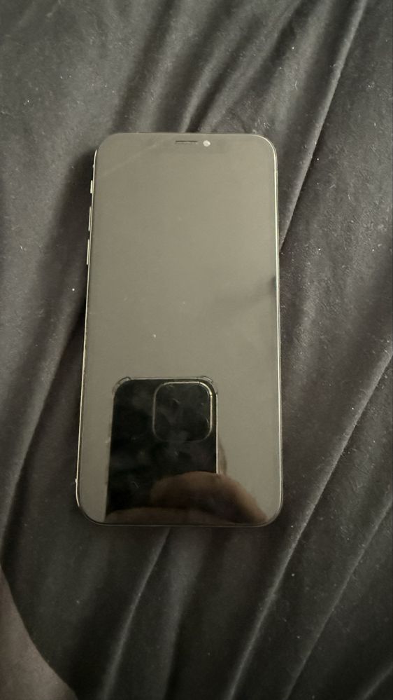 Iphone xs uszkodzony stan dobry