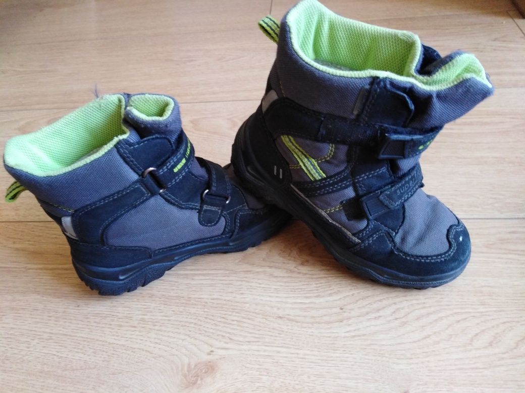 Buty zimowe Superfit z Goretexem rozmiar 30, dl. wkładki ok. 18,5cm