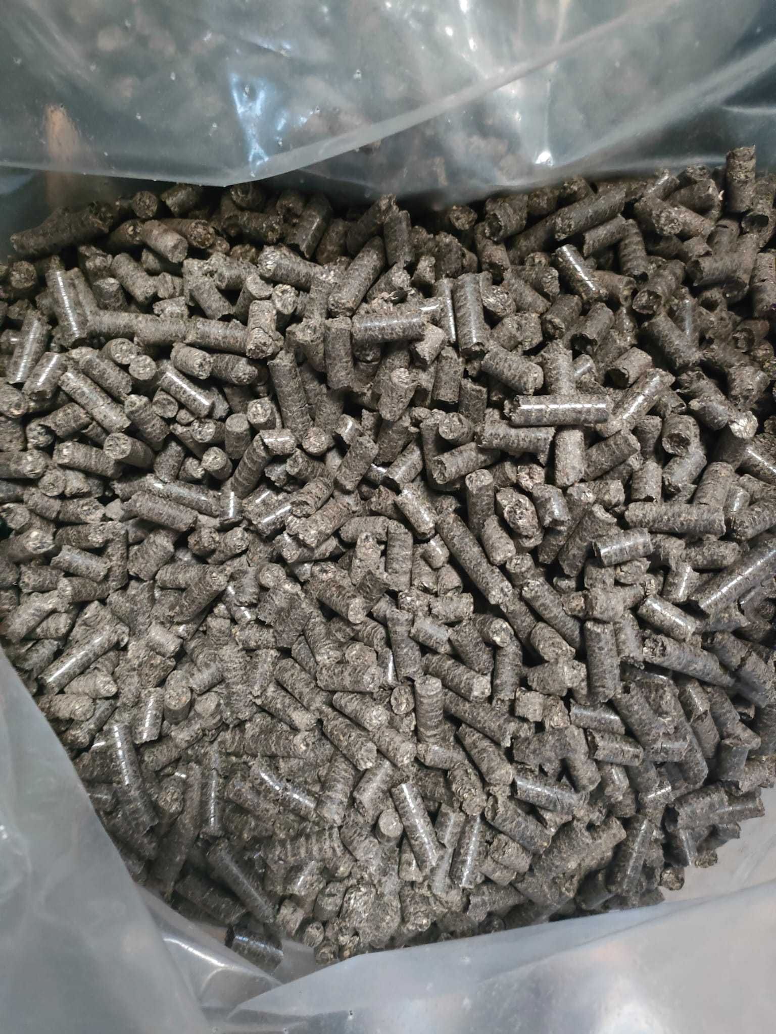 Pellet z łuski słonecznika