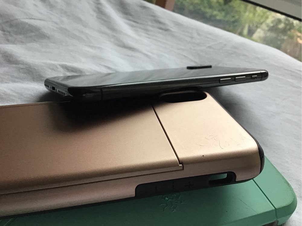 IPhone X pro 256 GB etui