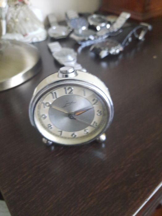 JUNGHANS Zegar-budzik