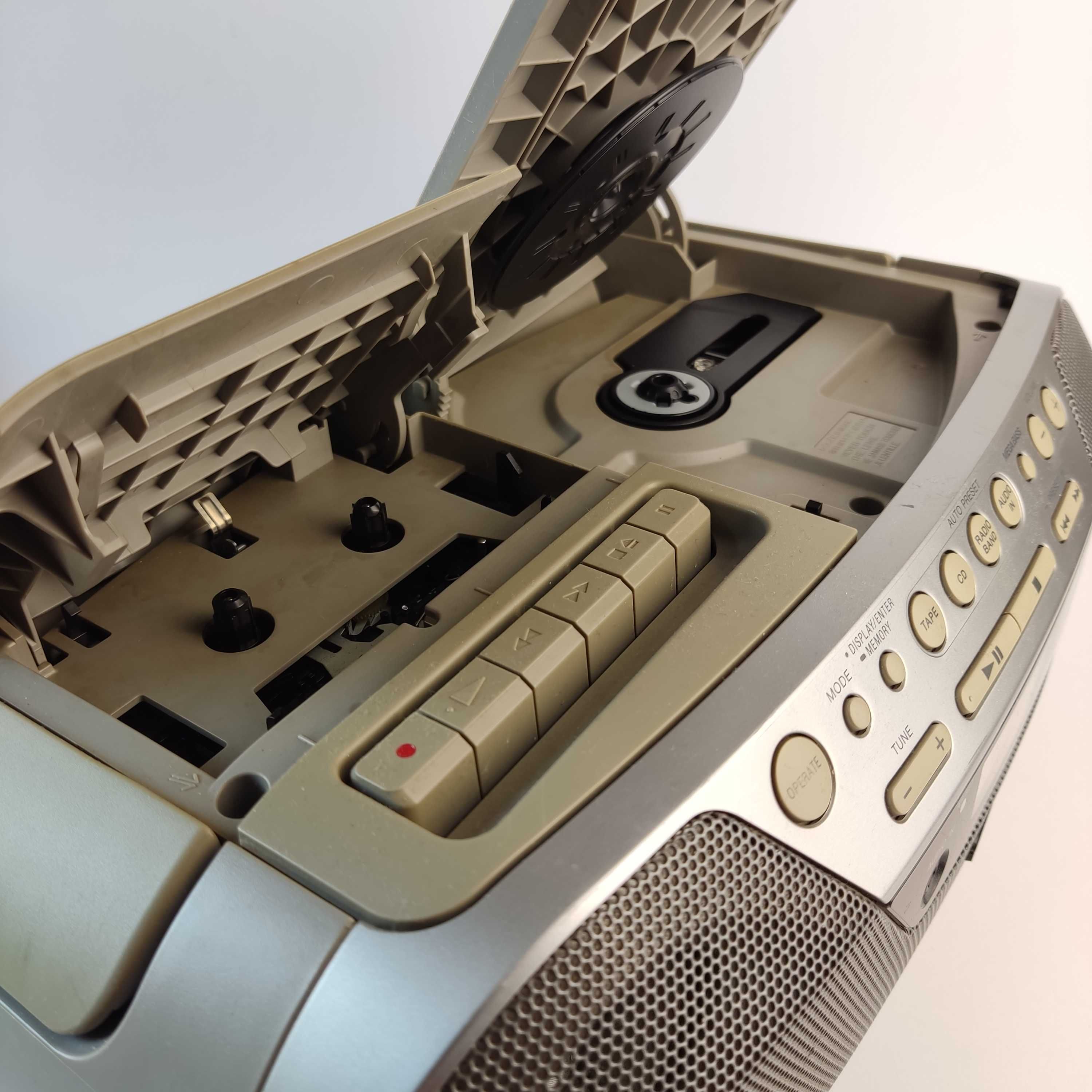 Radiomagnetofon z CD - SONY CFD-S05 - sprawny