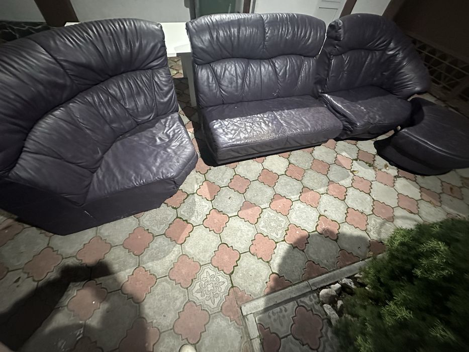 Диван шкіряний довжина 3,5  б/у
