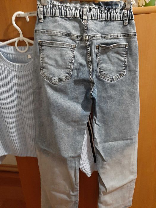 Джинсы и свитер на девочку 11 лет