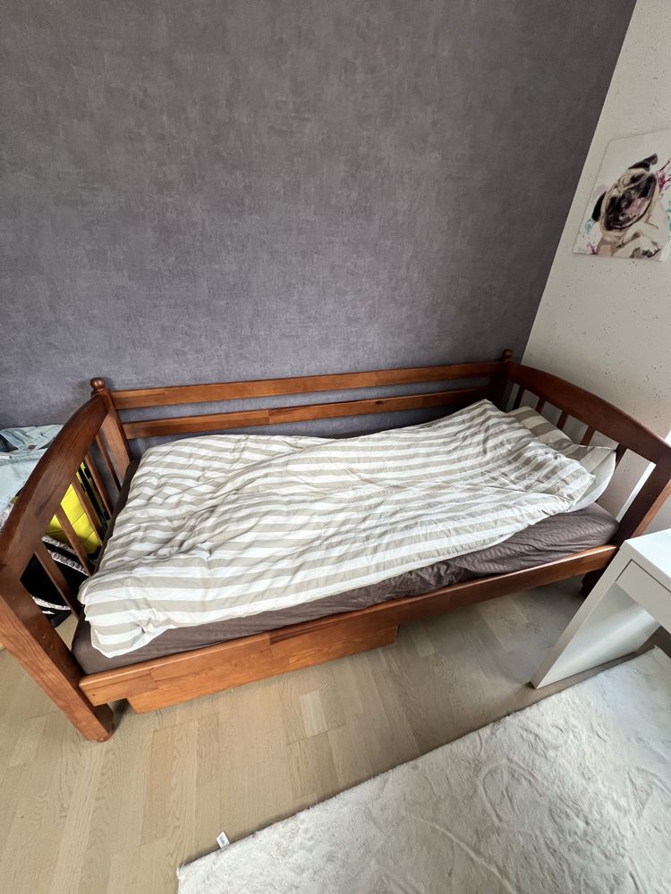 Два односпальних ліжка(можуть бути двохярусні)