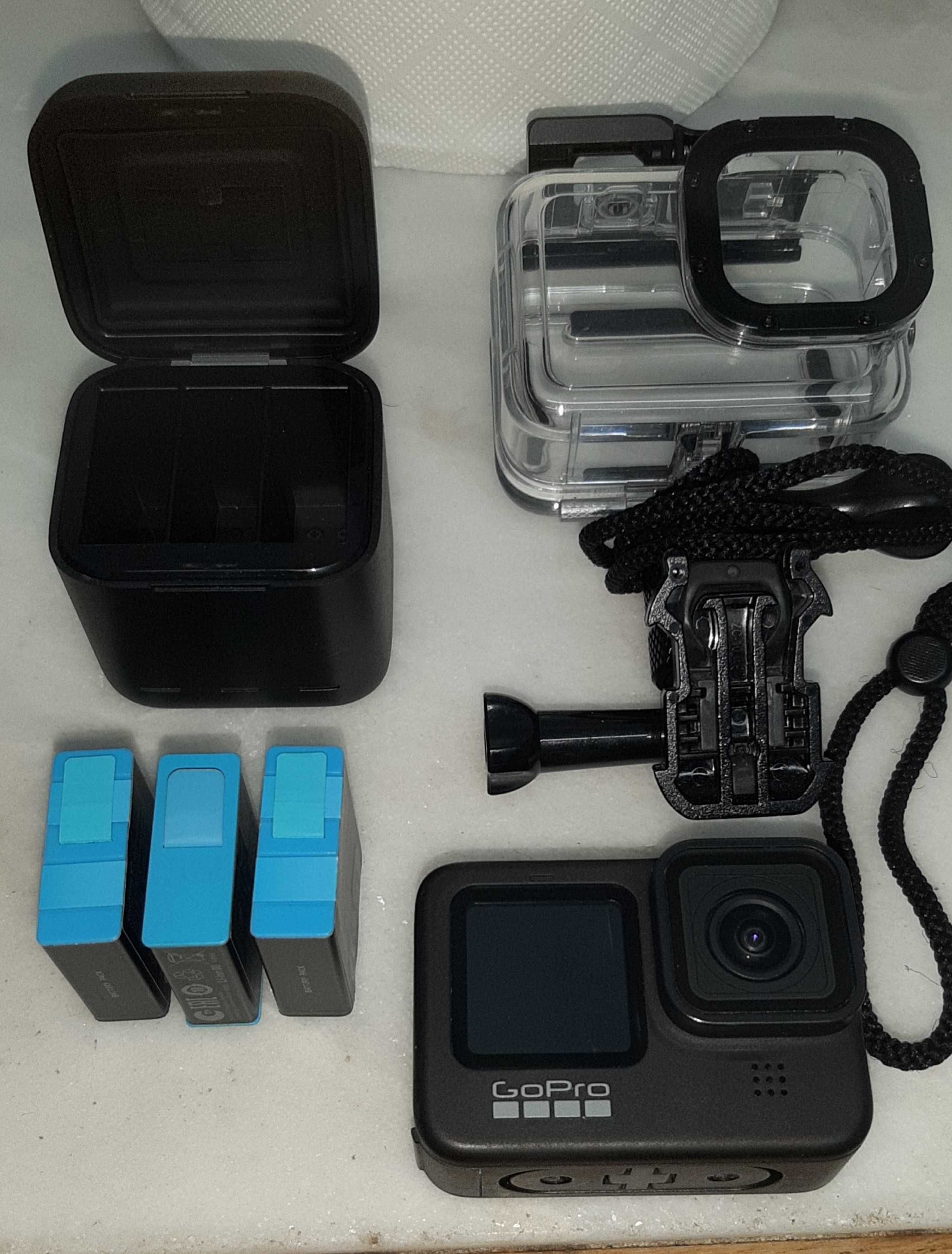 GoPro 9 Black com carregador  triplo