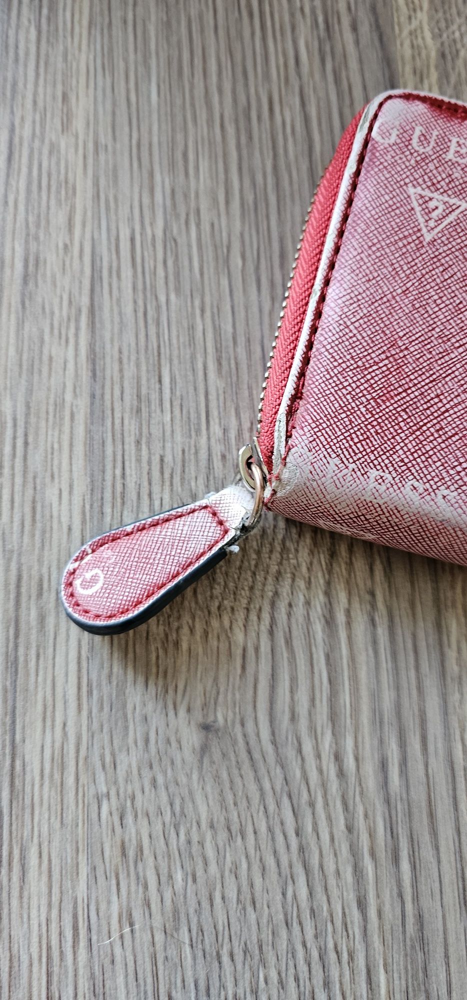 Гаманець  Guess.