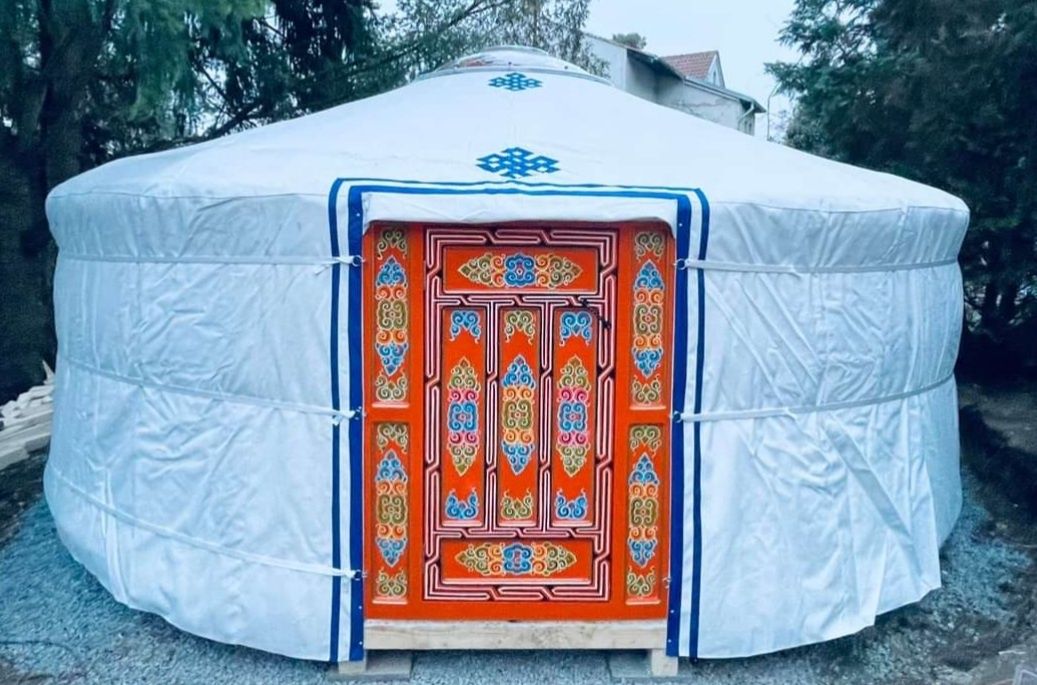 Jurta mongolska oryginalna śr. 6m