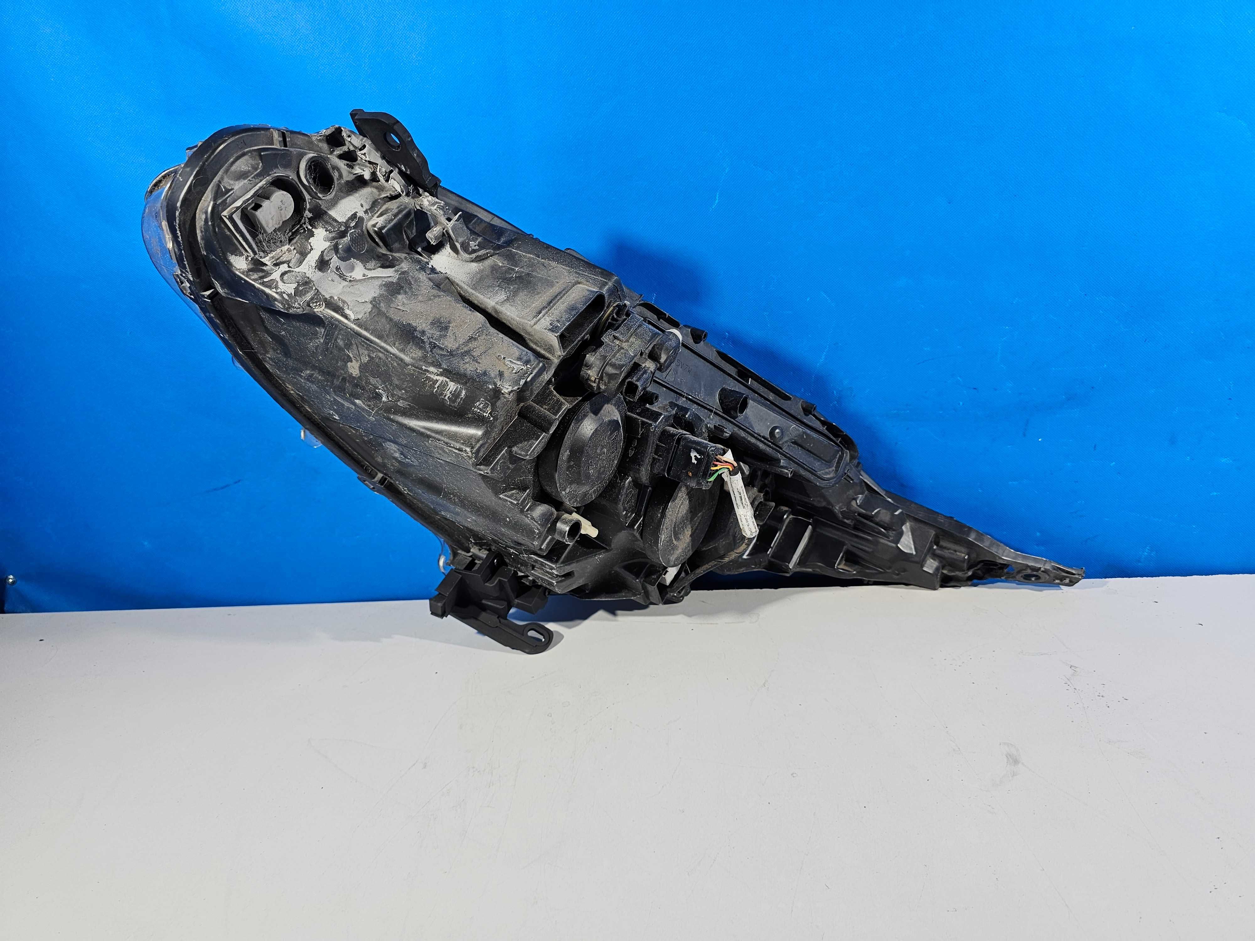 Peugeot 208 I 12-15r. Lampa Przód Przednia Prawa Soczewka Europa