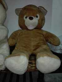 Urso gigante de peluche