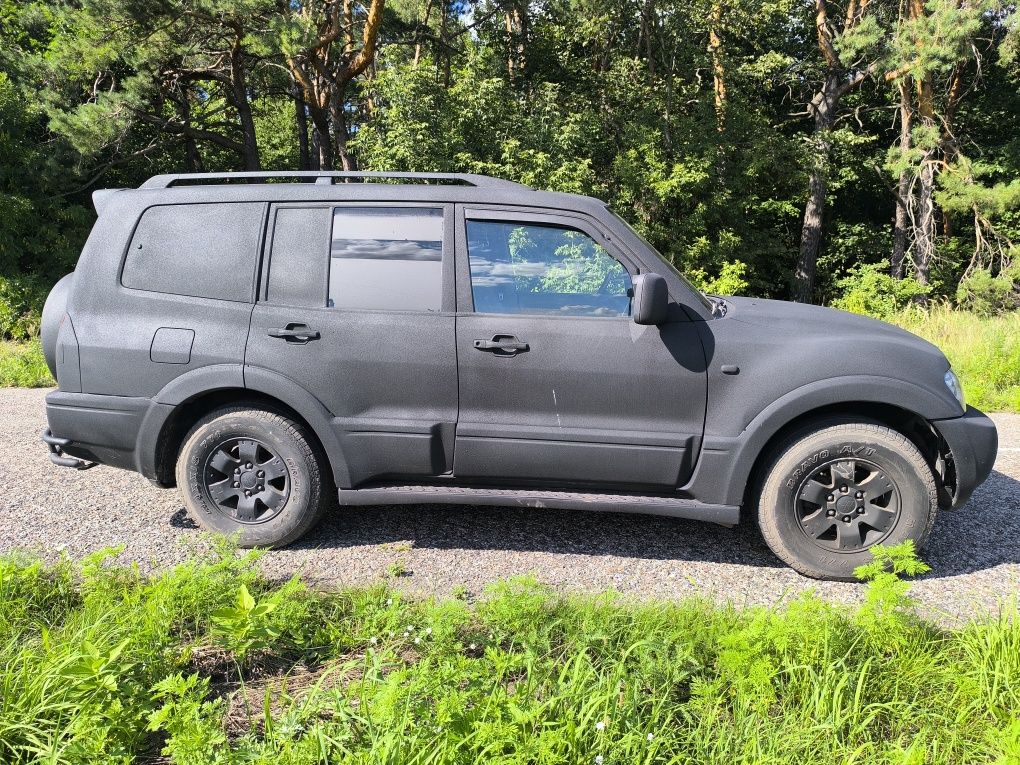 pajero wagon 3.       .