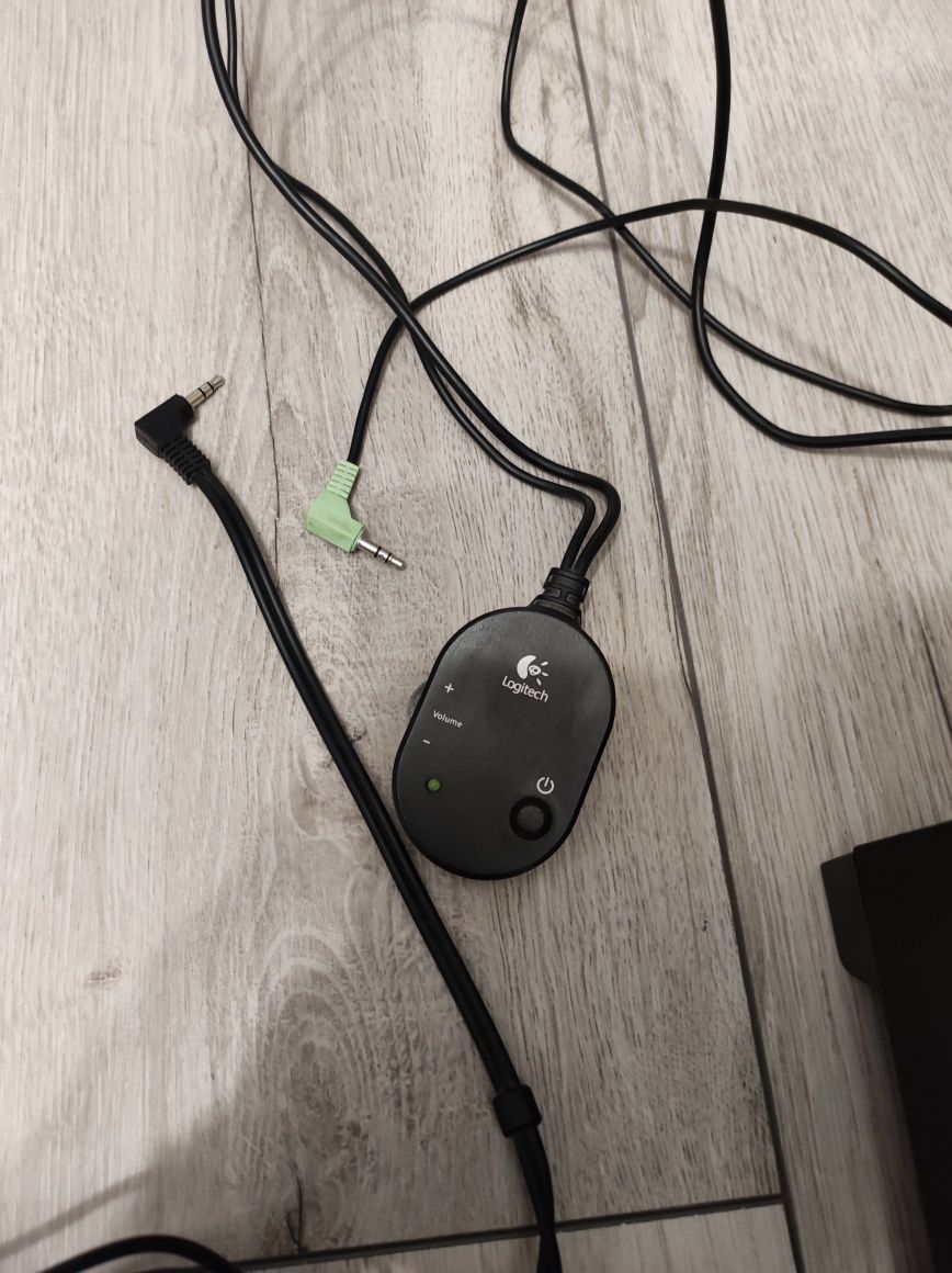 Logitech Z313 - Głośniki komputerowe i subwoofer