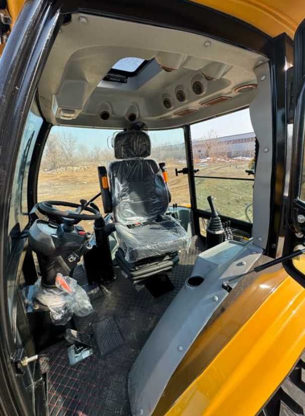 Екскаватор-Навантажувач JCB 3CX 2024