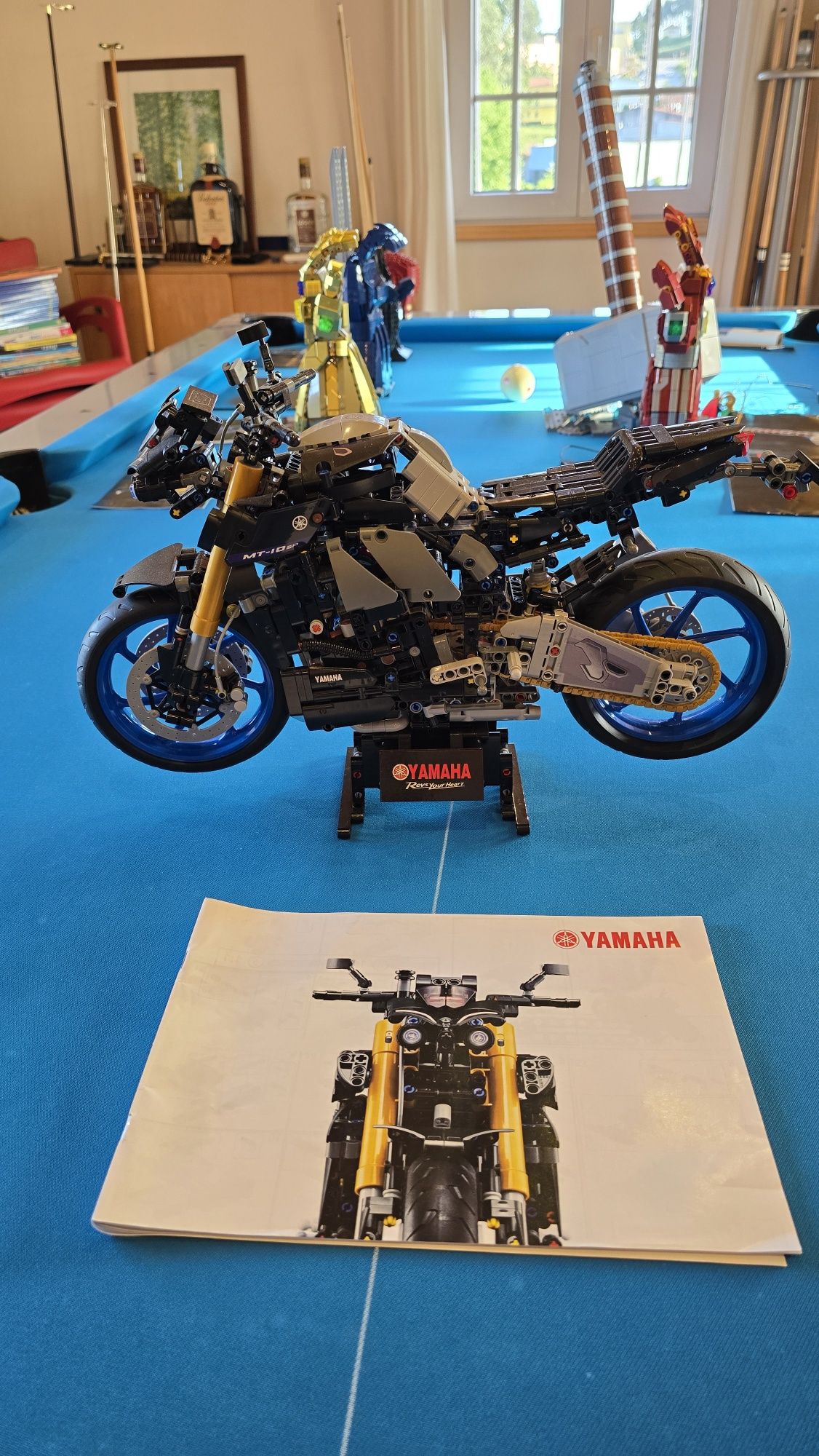 Lego Yamaha MT-10