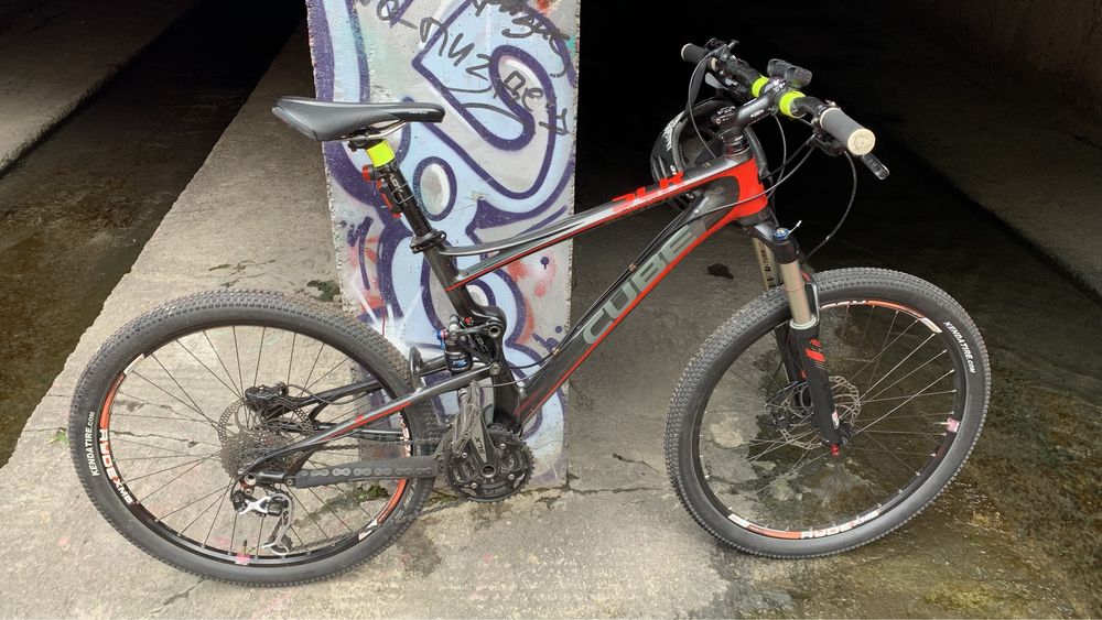 Cube sting carbon M