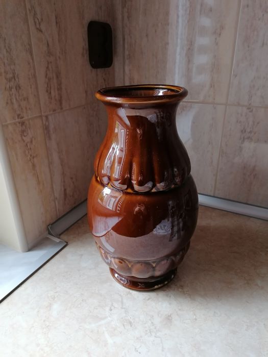 Wazon Pruszków PRL duży brązowy