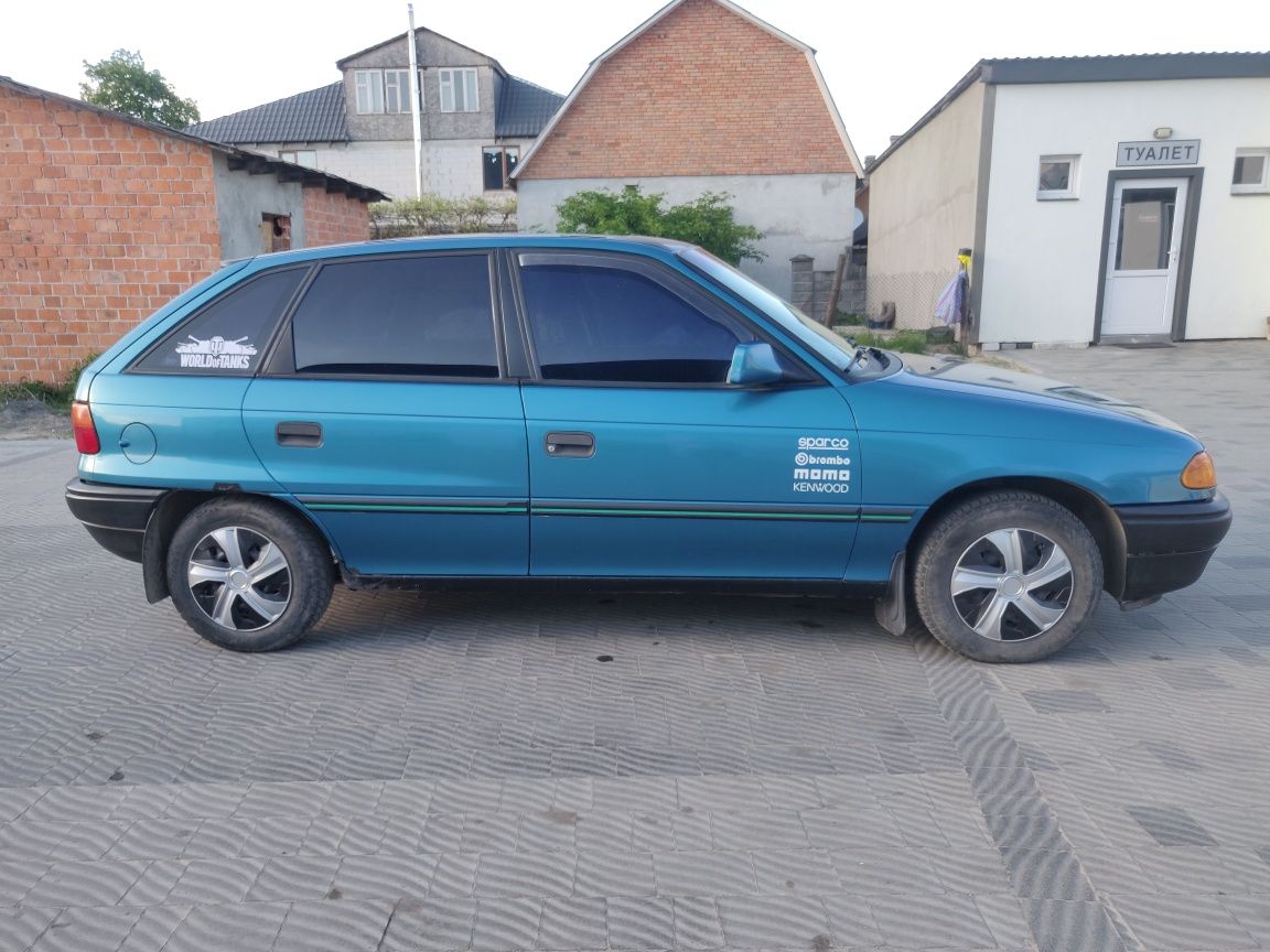 Opel Astra економне авто