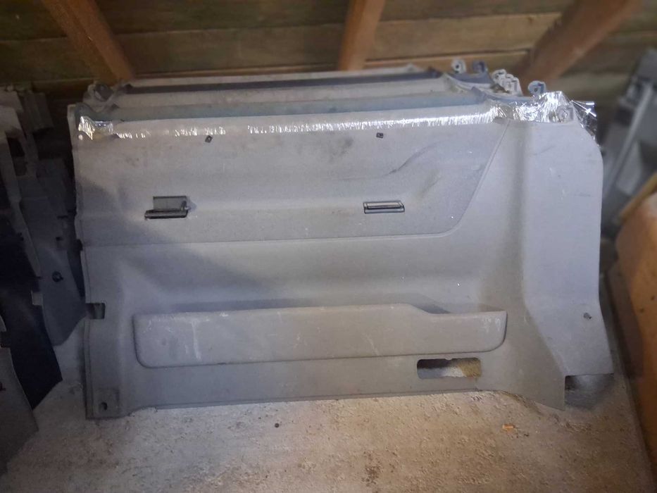 vw t4 boczek środkowy do carawelle