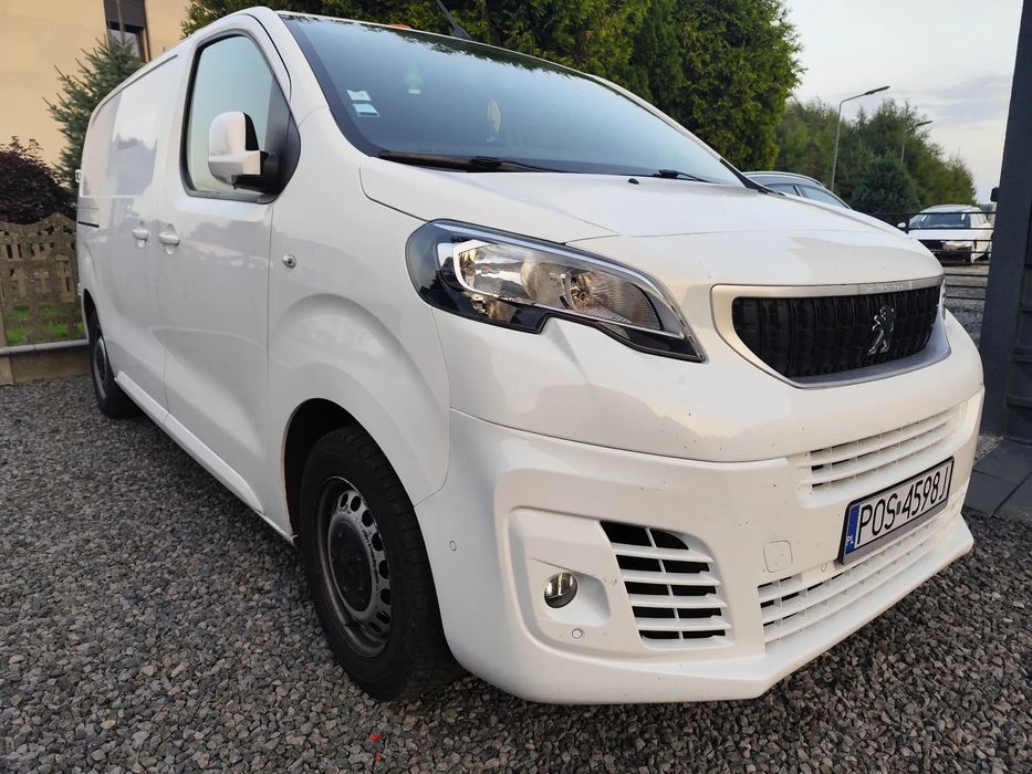 Peugeot Expert  1.5 blue E-hdi zrywny ekonomiczny 5,5 L spalanie Navi kamera pdc tył p