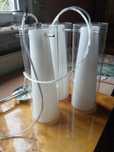 Lampa wisząca do kuchni, 3 klosze, jeden klosz pęknięty.