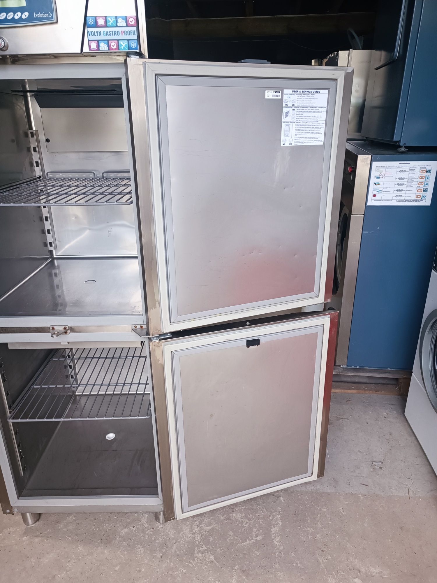 Професійний холодильник двокамерний Friulinox Італія