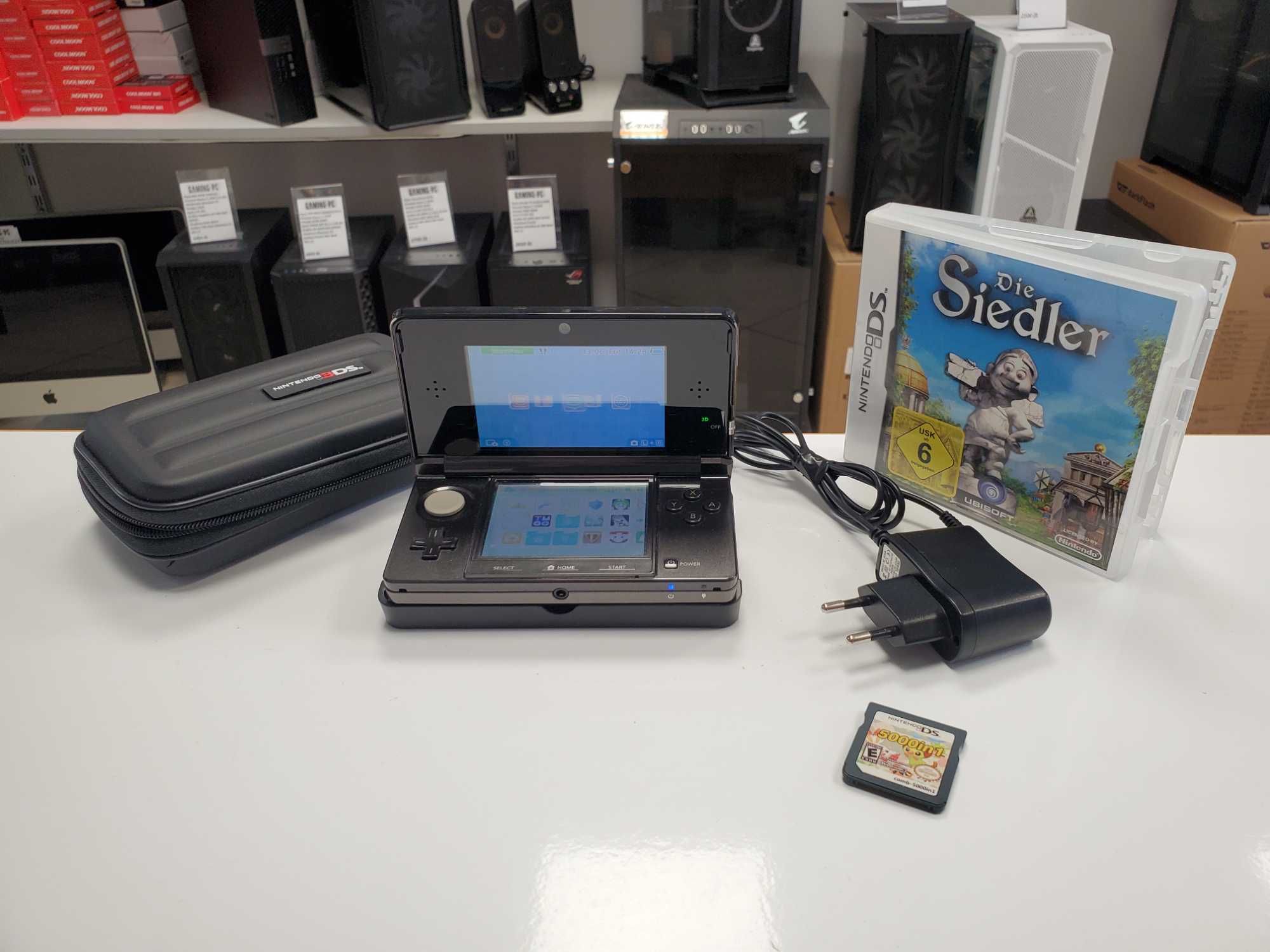 Konsola Nintendo 3DS CTR-001 + stacja + gra + etui