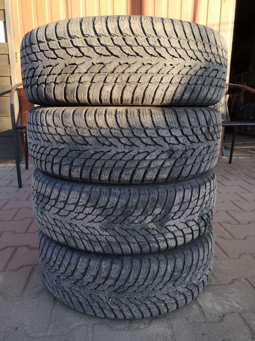 Oryginalne Felgi Stal. Opony Zim. do Toyoty Yaris 3 + Komplet Nakrętek