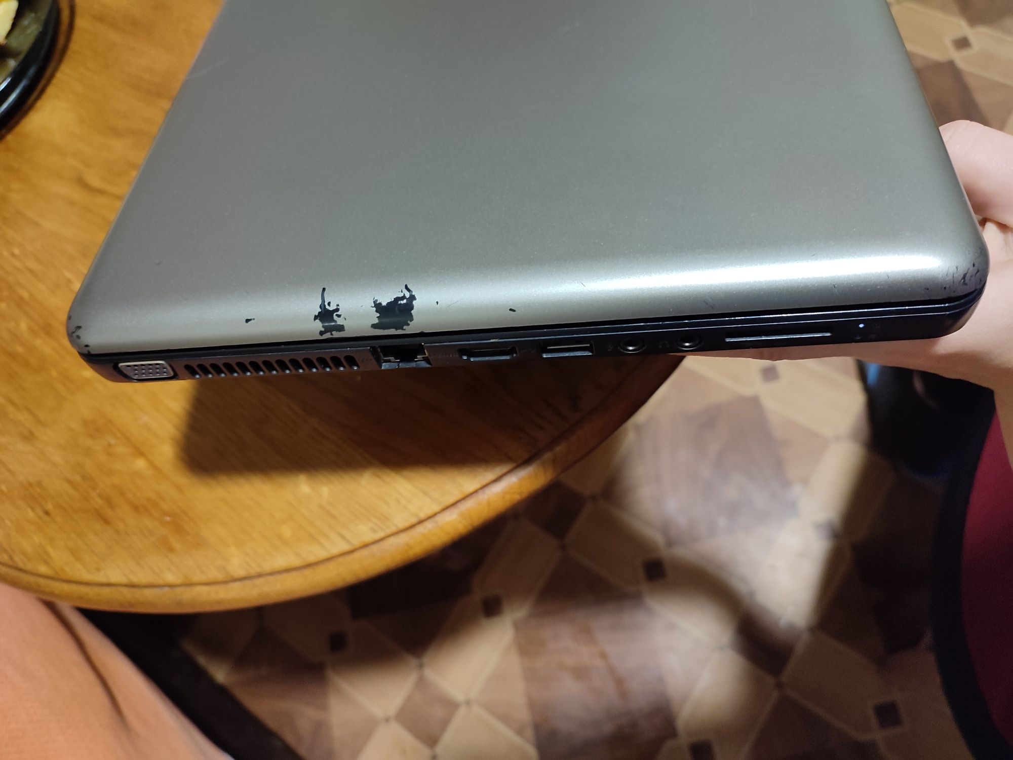Продам ноутбук hp 635