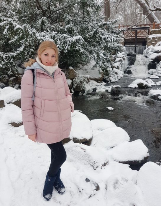 Зимова жіноча куртка