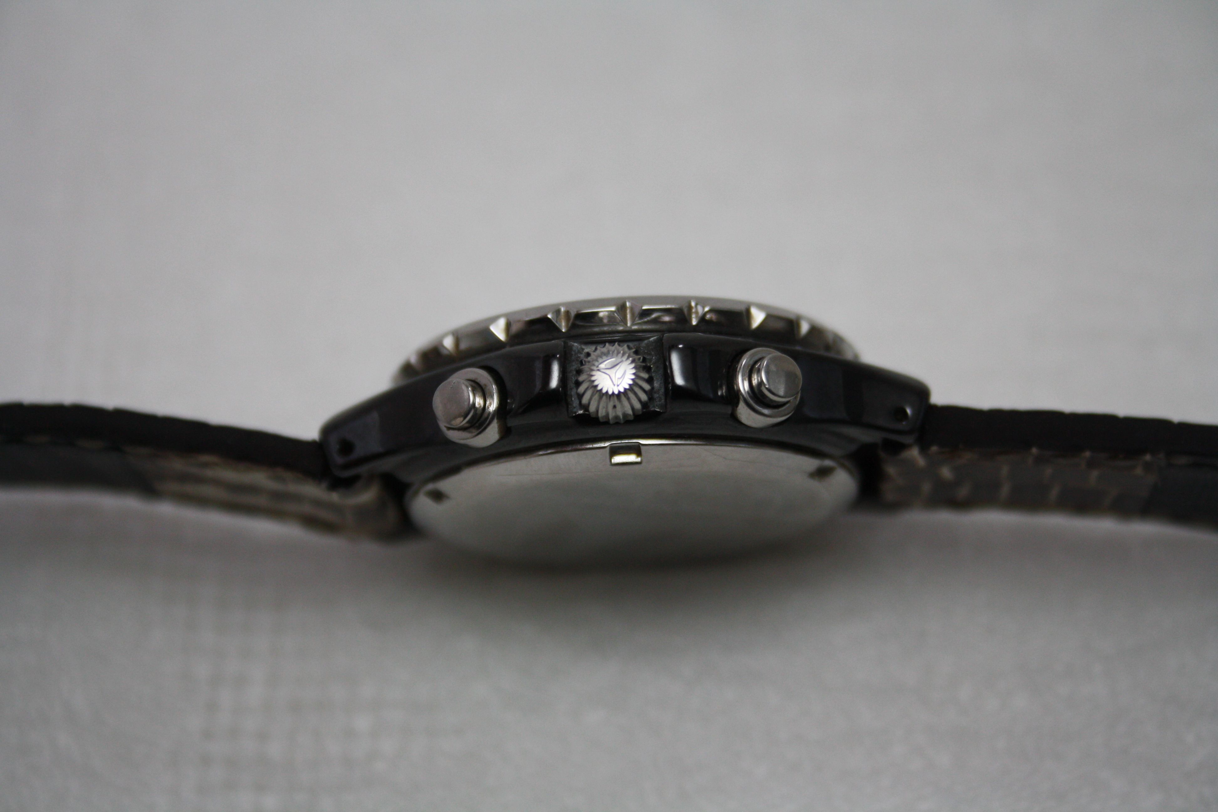 Продам женские наручные швейцарские часы TechnoMarine