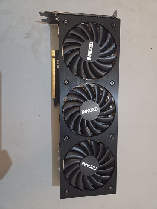 Sprawn Karta Graficzna INNO3D GeForce RTX 3070 Ti X3 8GB GDDR6X