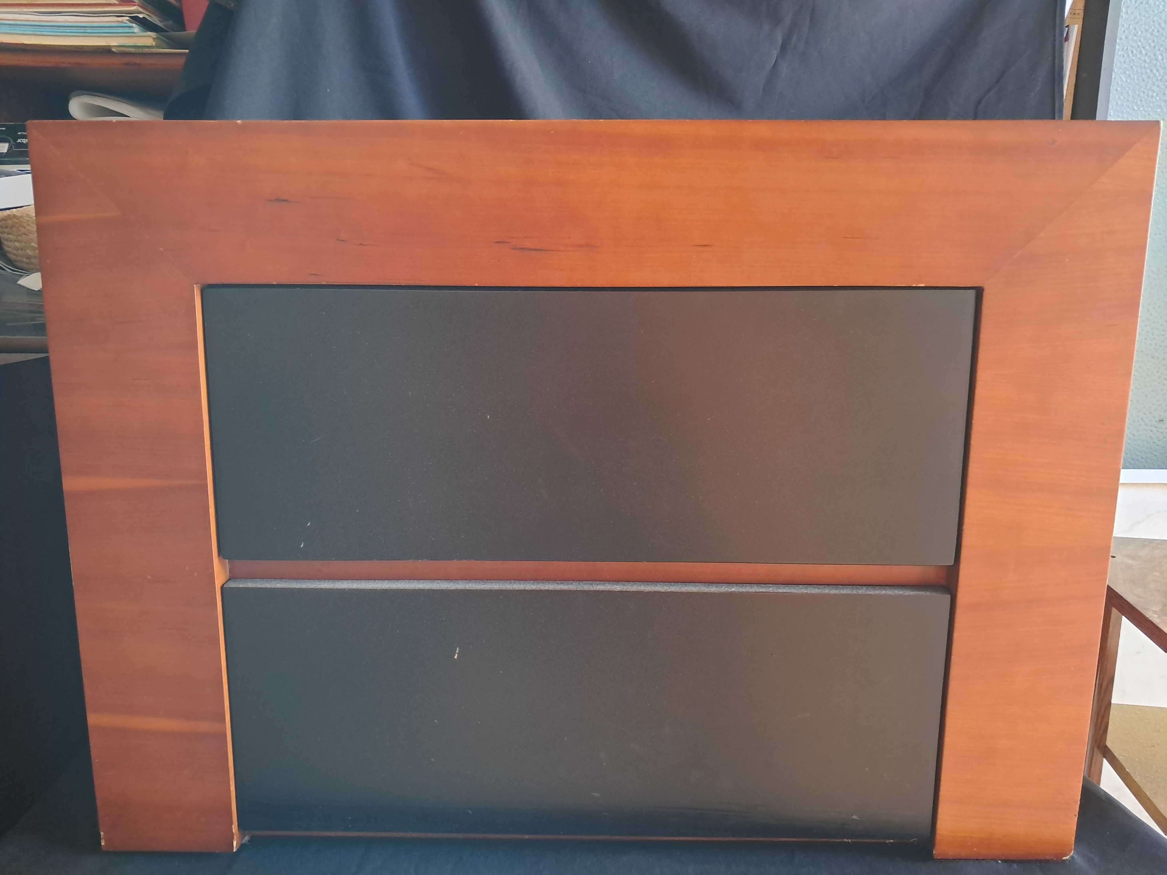 conjunto.. Cómoda e mesa de cabeceira