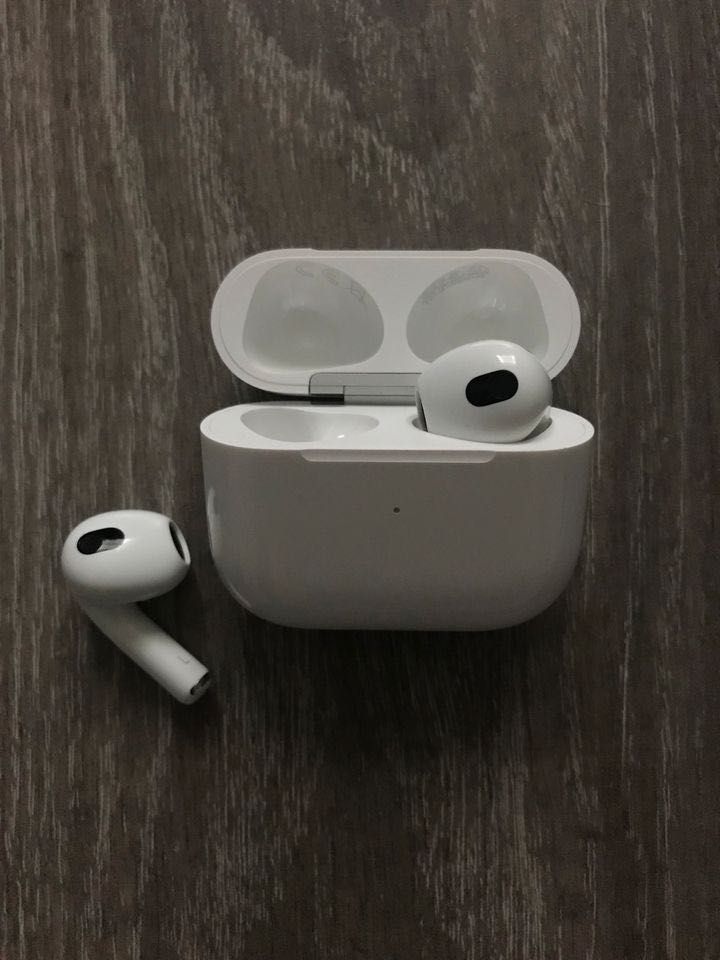 Навушники AirPods 3 покоління в ідеалі