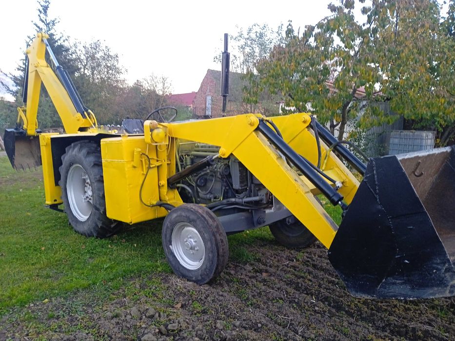 ostrowek koparko-ladowarka pilne