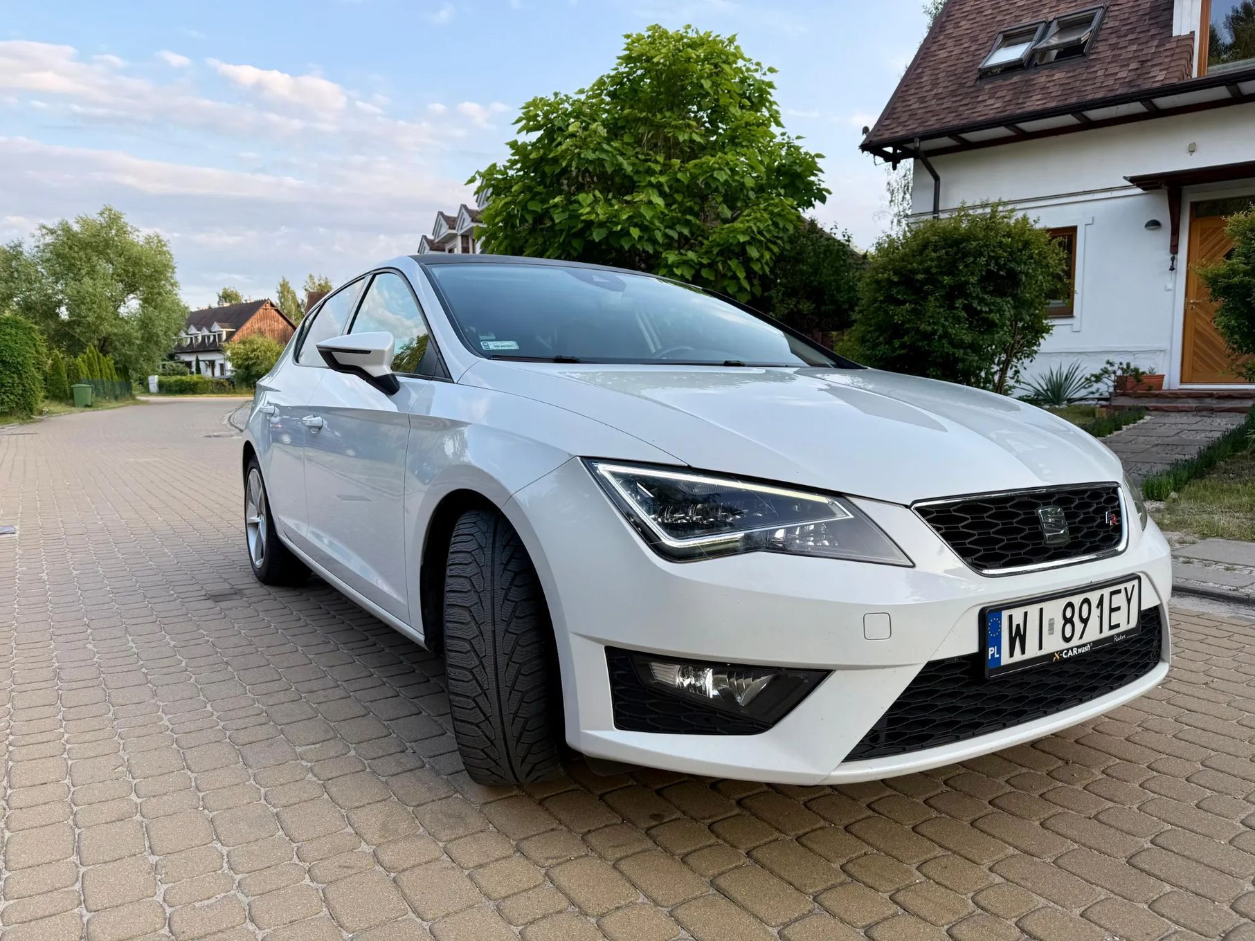 Seat Leon SEAT Leon III FR Black 1.4 TSI (125 KM) – 1 właścicielka, bezwypadkowy