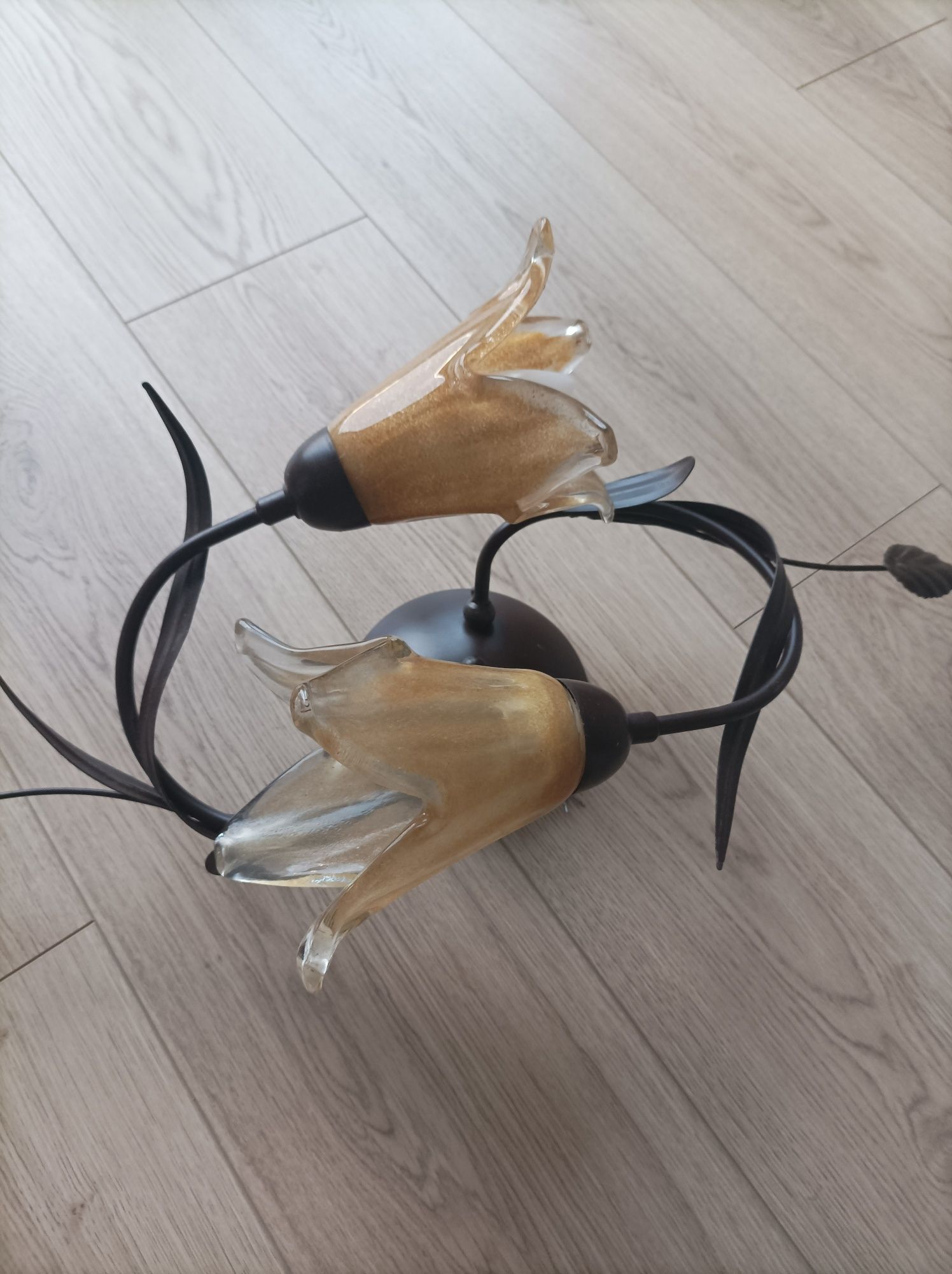 Lampa, żyrandol, oświetlenie wewnętrzne
