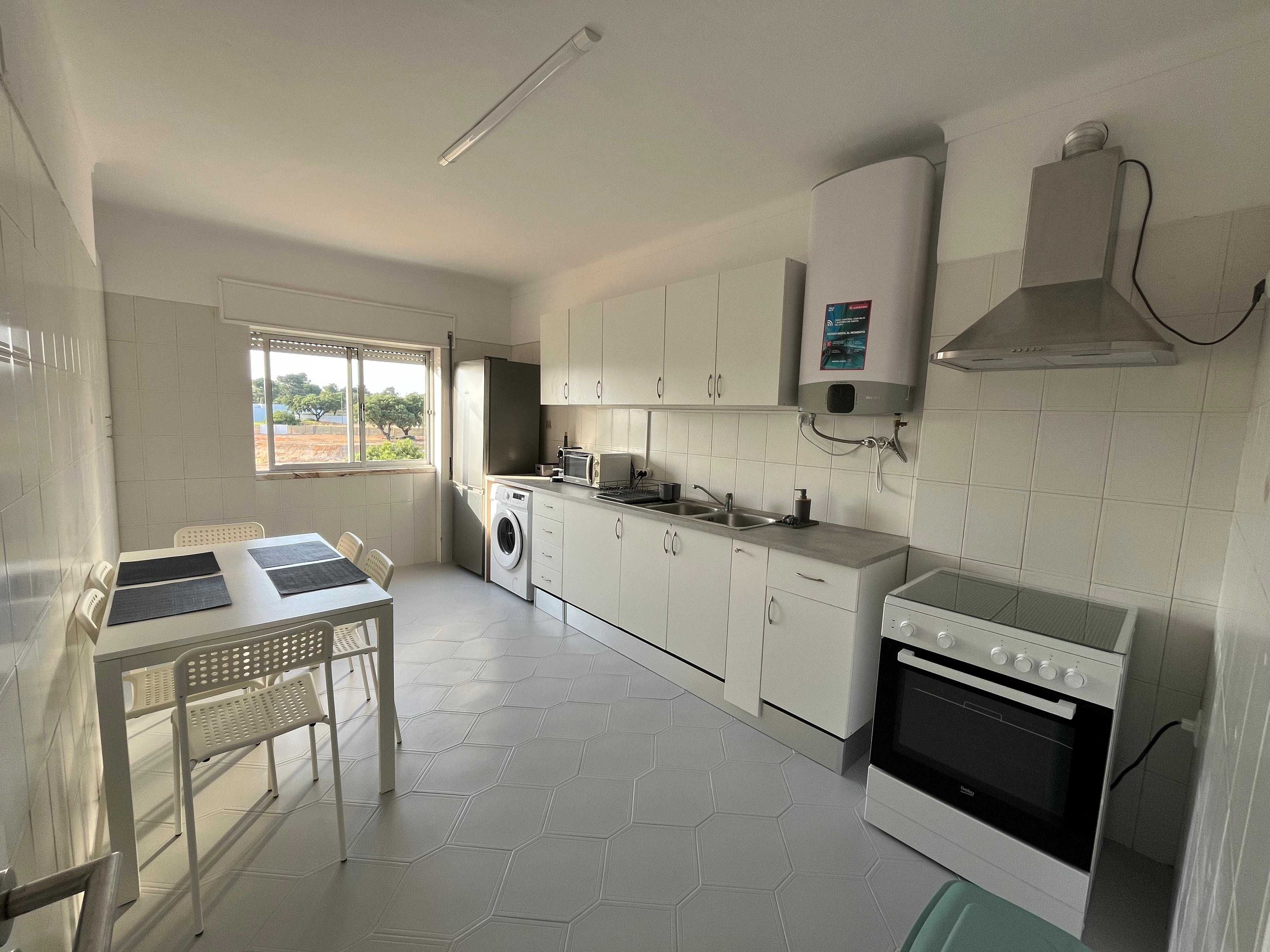 Quarto para arrendar em Setúbal a estudantes (Praias do Sado)