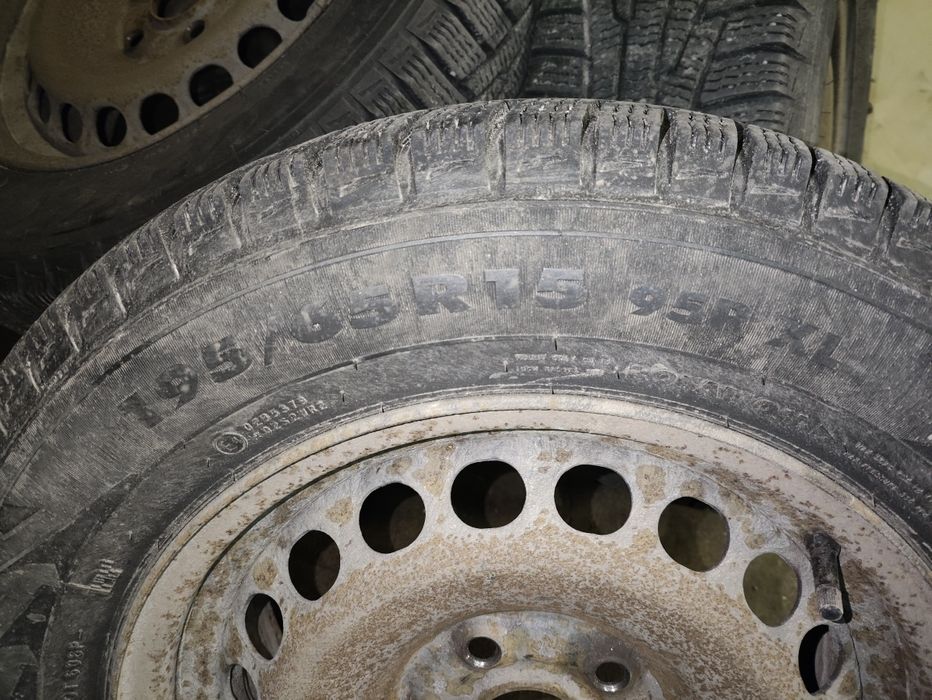 Шини Nokian з дисками VW Passat B5   195/65 r15 95R XL