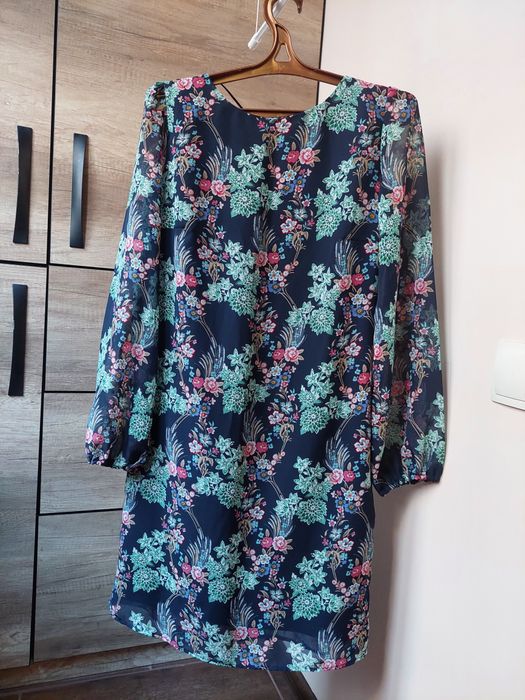 Жіноча сукня літня