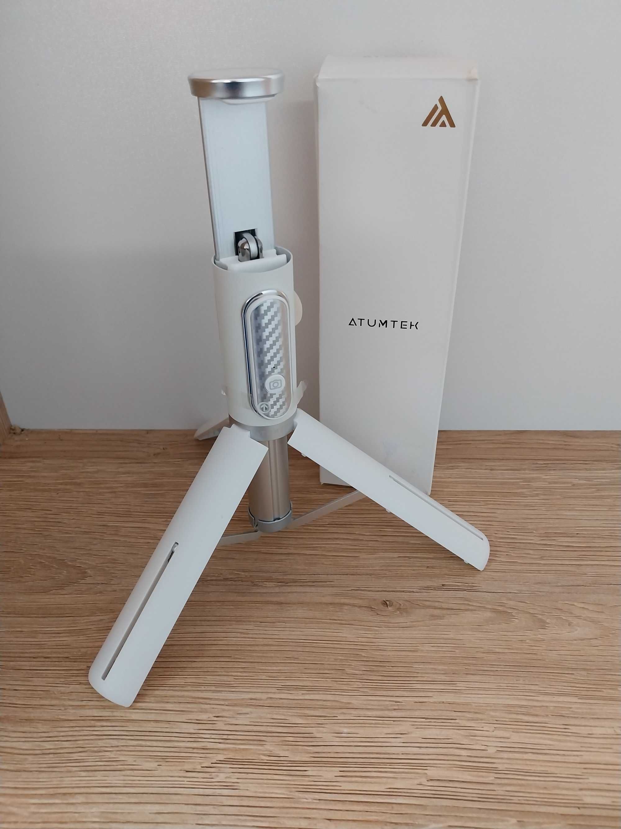 ATUMTEK statyw i kijek do selfie Bluetooth 80cm