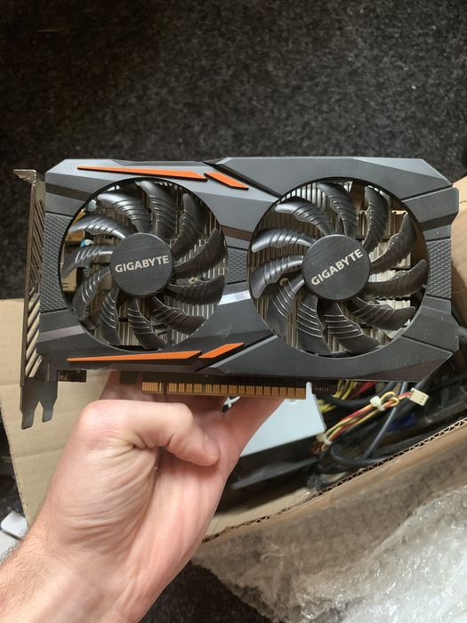 Компьютер (пк) с 2 мониторам