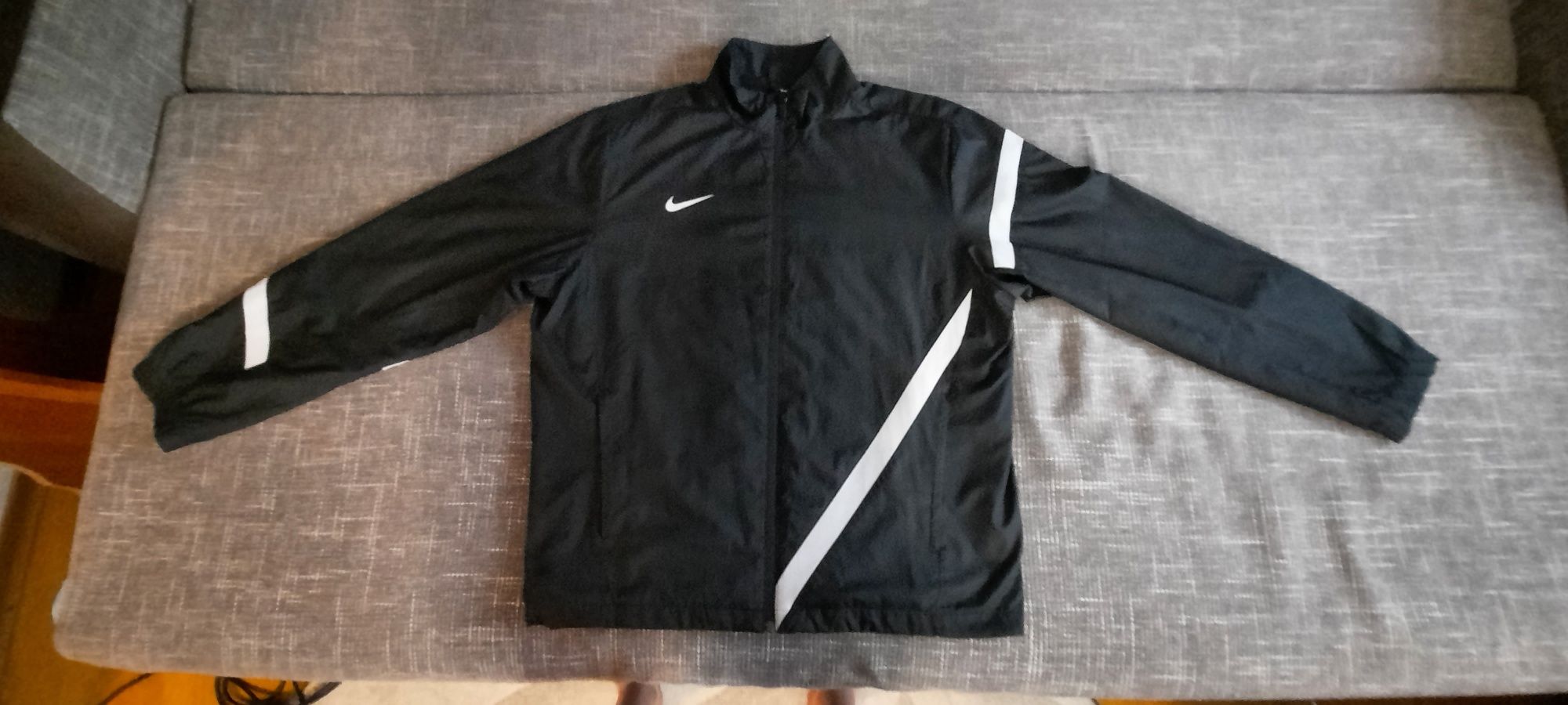 Ветровка NIKE  L