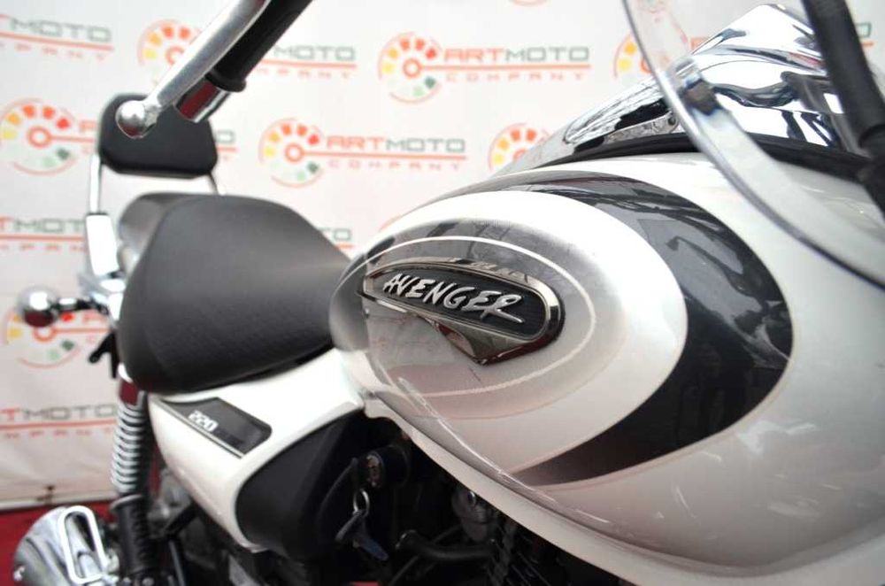 Новий мотоцикл BAJAJ Avenger Cruise 220, мотосалон Артмото Полтава